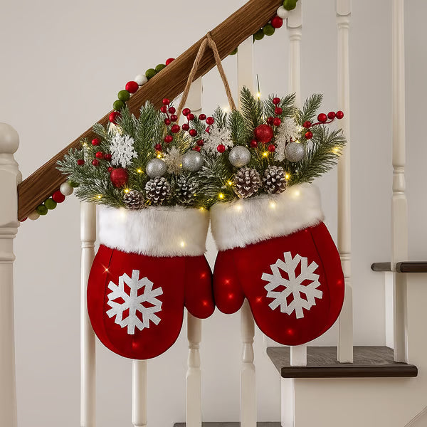 Twinkling Christmas Mitten Wreath